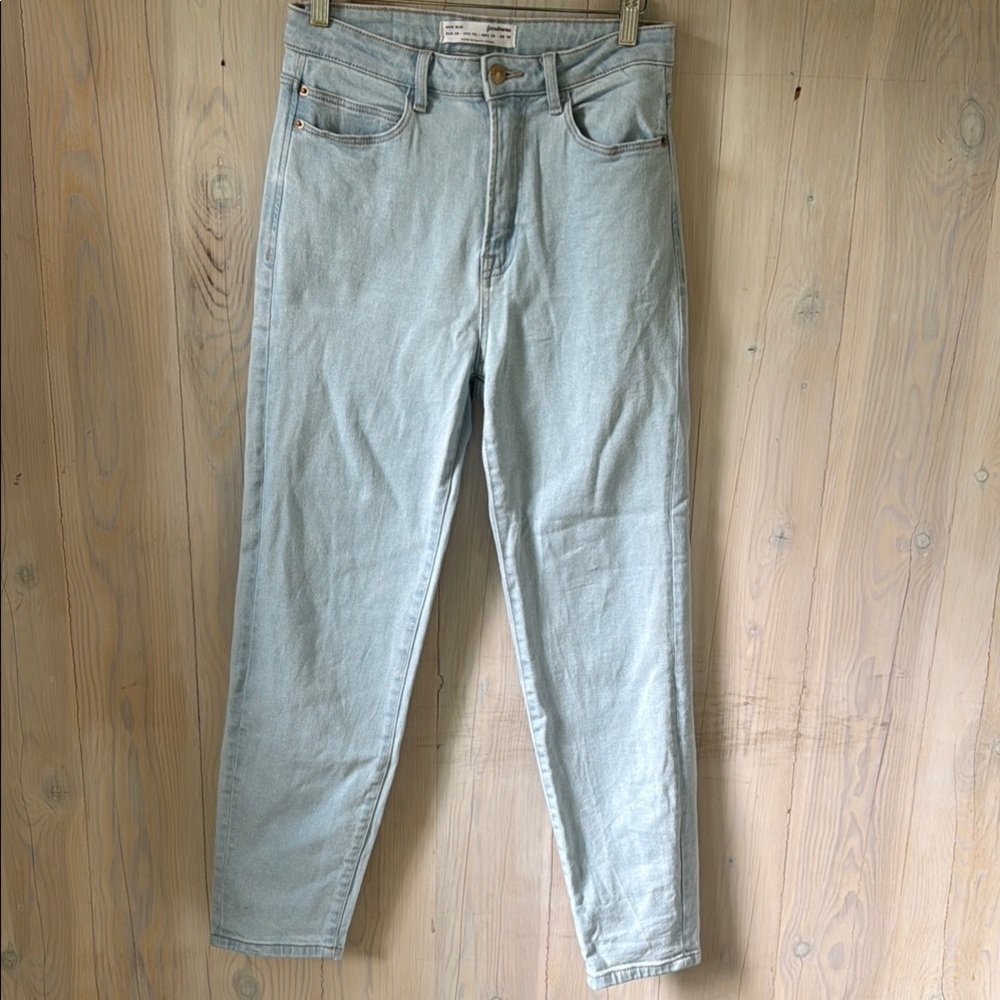 Stradivarius Mom Slim Jeans Size 6
